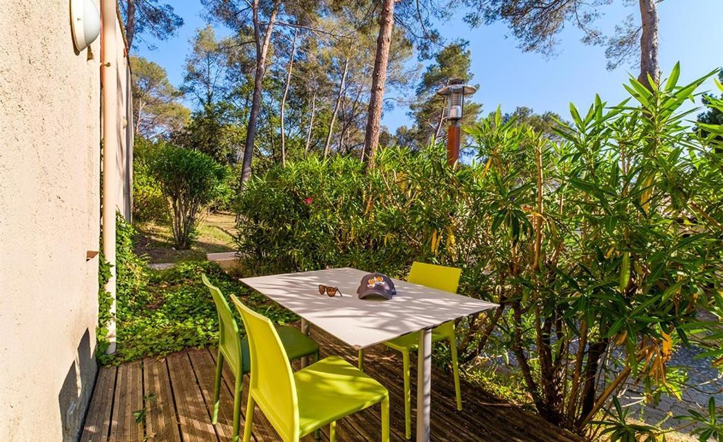 מלון Belambra Clubs La Colle-Sur-Loup - Les Terrasses De Saint-Paul De Vence חדר תמונה